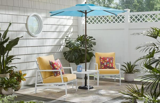 Conjunto para exteriores de acero blanco Willow Cay de 3 piezas con cojines amarillos